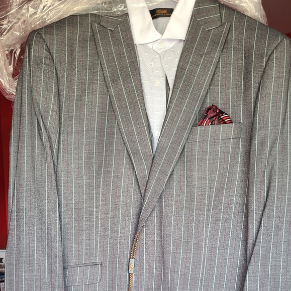 2 and 3 piece suits complete with shirts, ties, and pocket squares most with tag - Picture 9 of 17